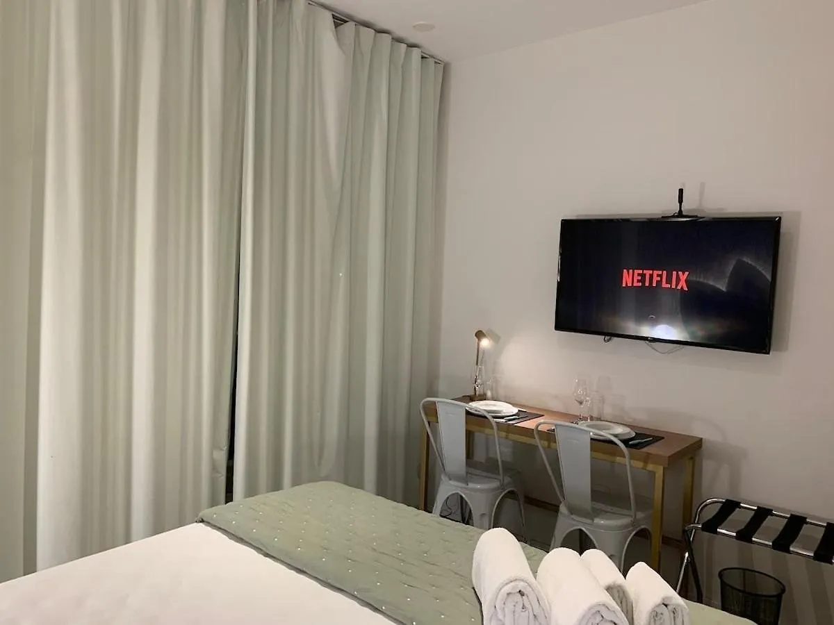 Studio Maravilhoso Ao Lado Do Metro Sao Paulo Apartment